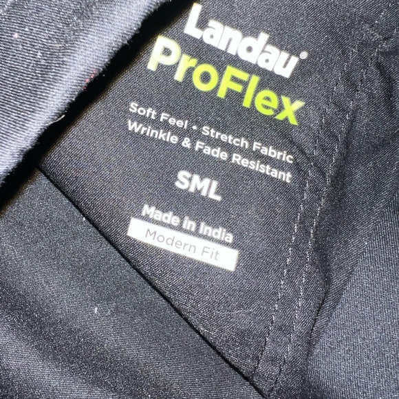 Landau Black Cargo Pants with Green Details - Picture 2 of 3